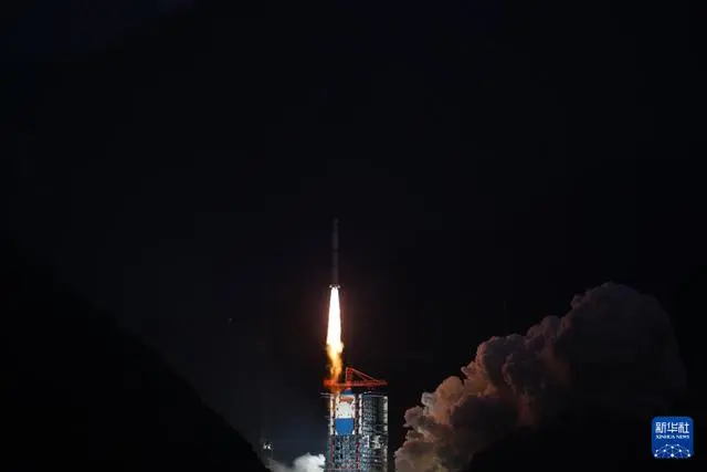 Китай запустил спутники "Geely-02"