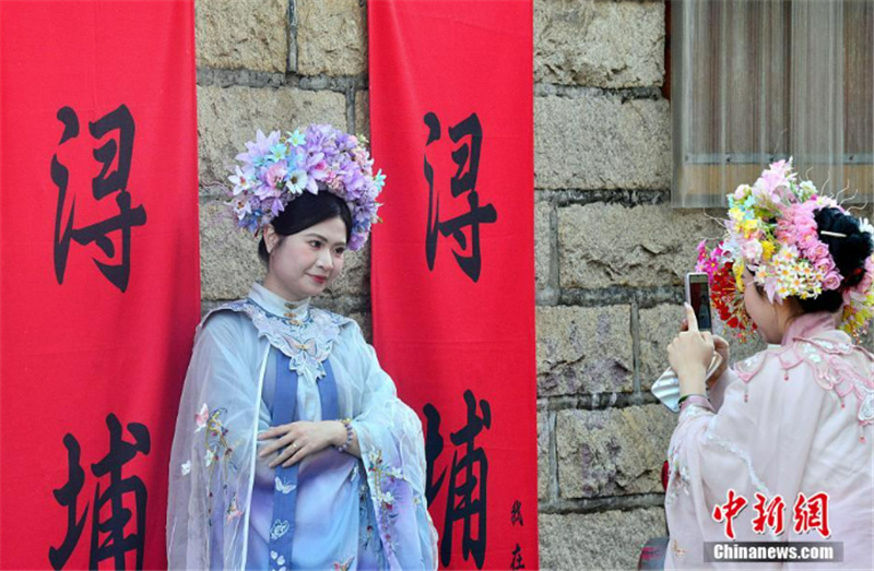 Традиционные украшения «цзаньхуа» оживили туризм в рыбацкой деревне на востоке Китая