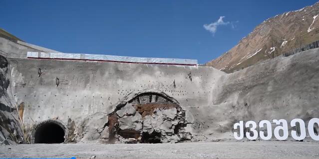 Китайская компания завершила строительство крупного автодорожного тоннеля в Грузии