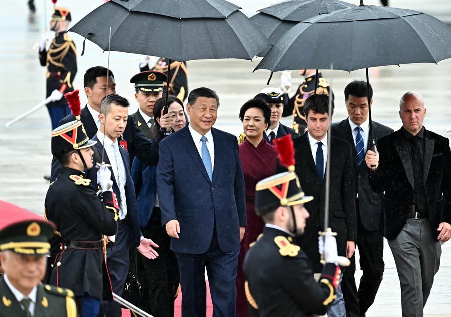 Китай и Франция готовы укреплять связи на фоне глубоких изменений в мире