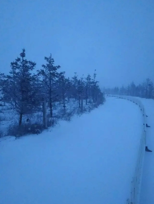 В горных районах в пригороде Пекина выпал снег