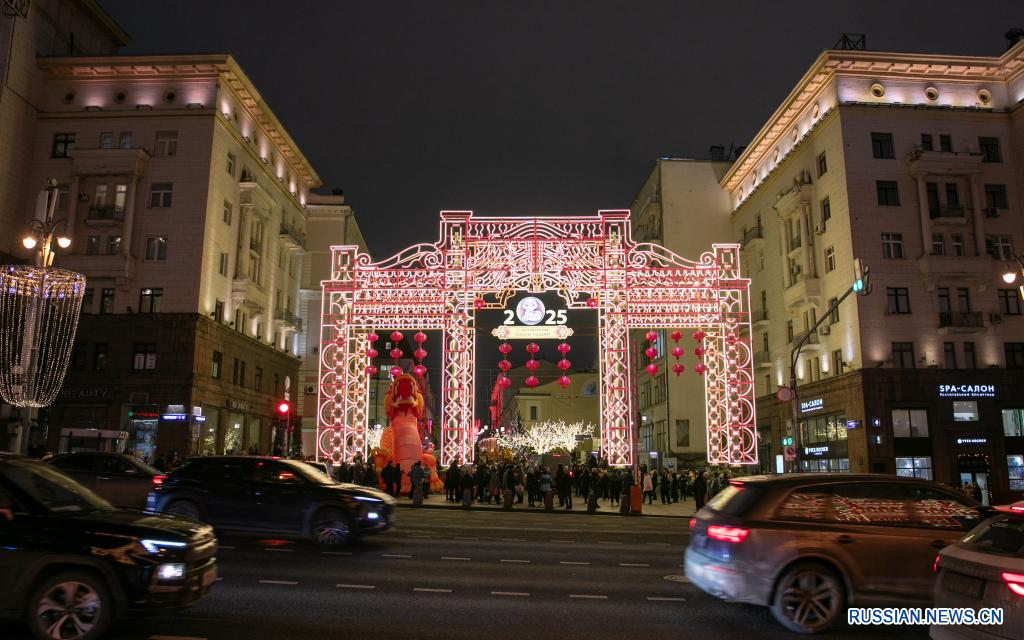 Храмовая ярмарка в честь праздника Весны открылась в Москве