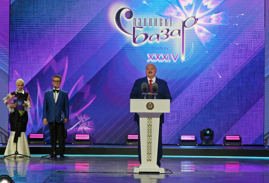 В Беларуси открылся 34-й Международный фестиваль искусств "Славянский базар в Витебске"