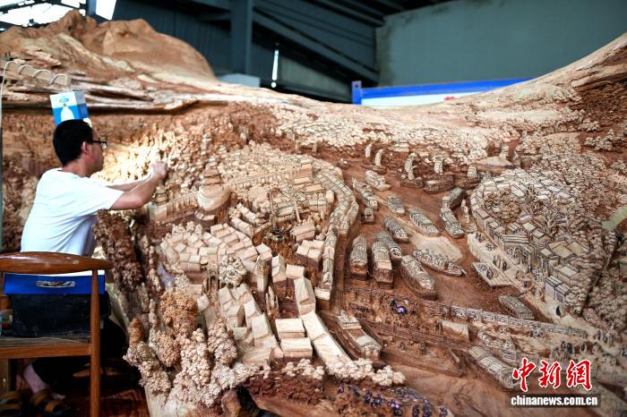 Путяньская резьба по дереву передаёт очарование городов вдоль Великого канала Пекин-Ханчжоу