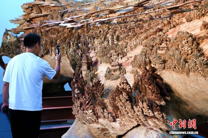 Путяньская резьба по дереву передаёт очарование городов вдоль Великого канала Пекин-Ханчжоу