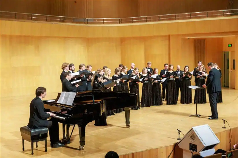 Престижные консерватории Китая и России провели Неделю искусств в Пекине