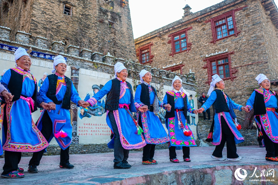 Мир цянской культуры в поселке Хэйху