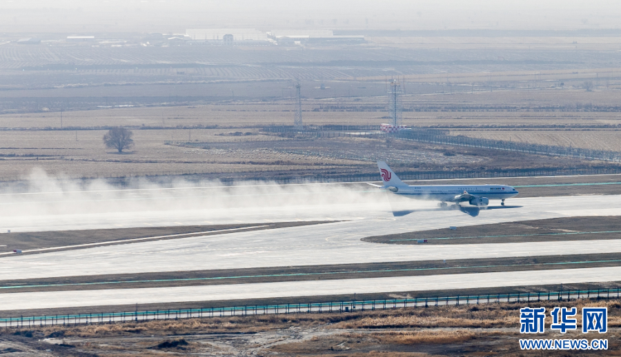 В новом аэропорту класса 4F в г. Хух-Хото успешно завершился испытательный полет