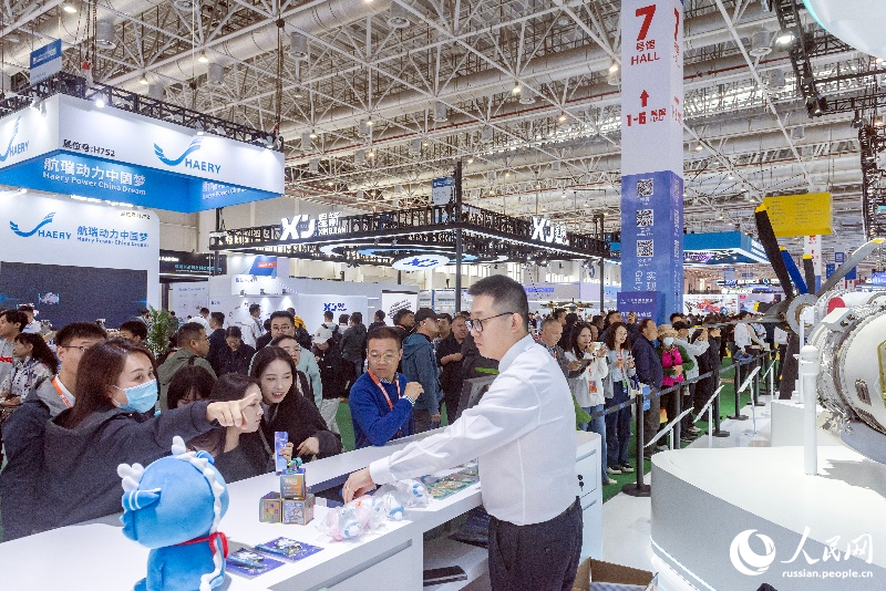 В Чжухае открылась Азиатская выставка авиации общего назначения AERO Asia