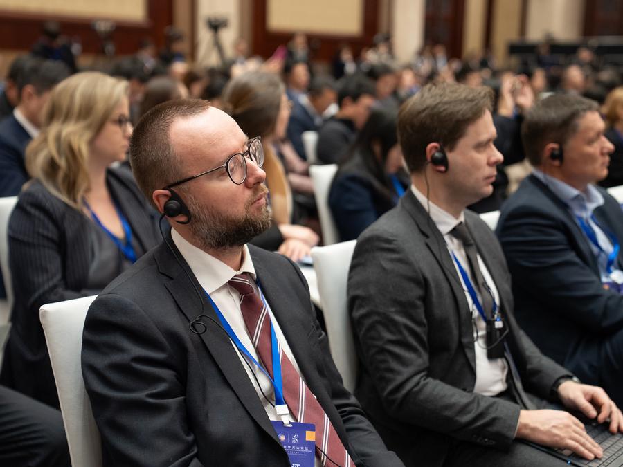 В Синьцзяне открылся форум по укреплению взаимосвязанности и торговли со странами Центральной Азии