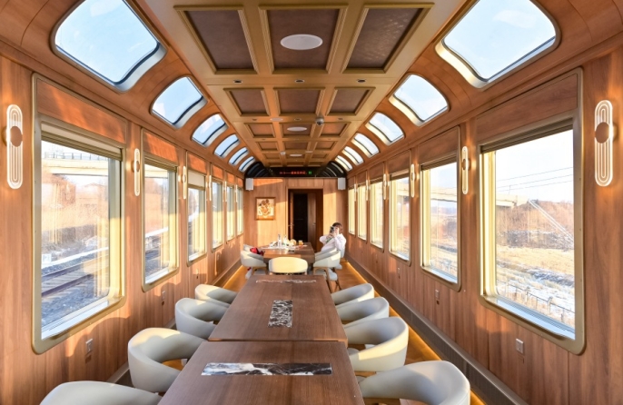 На северо-востоке Китая провели пробный запуск туристического поезда «Ичунь»