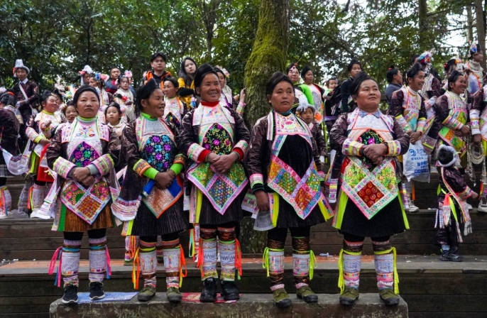 Народность мяо в провинции Гуйчжоу отметила Фестиваль Лушэн