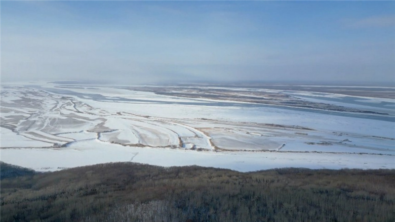 На реках Хэйлунцзян и Уссури на китайско-российской границе начался ледостав