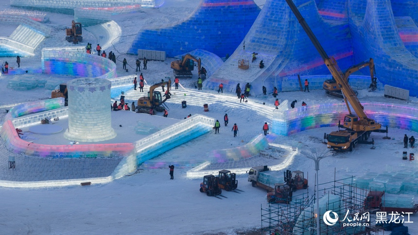 Фестиваль «Большой мир льда и снега» в Харбине стартует 17 декабря