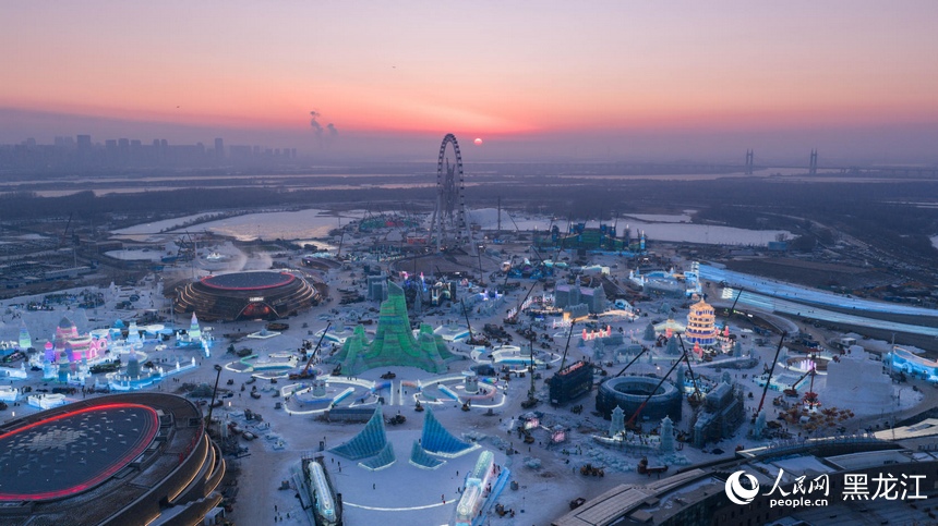 Фестиваль «Большой мир льда и снега» в Харбине стартует 17 декабря