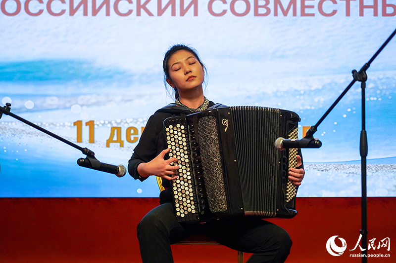 В Китайском культурном центре с успехом прошел совместный китайско-российский концерт