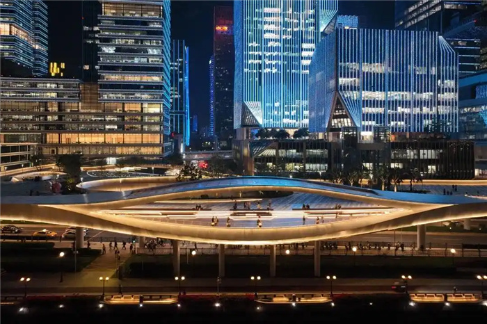 Пешеходный комплекс вдоль реки Чжуцзян открыт в Гуанчжоу