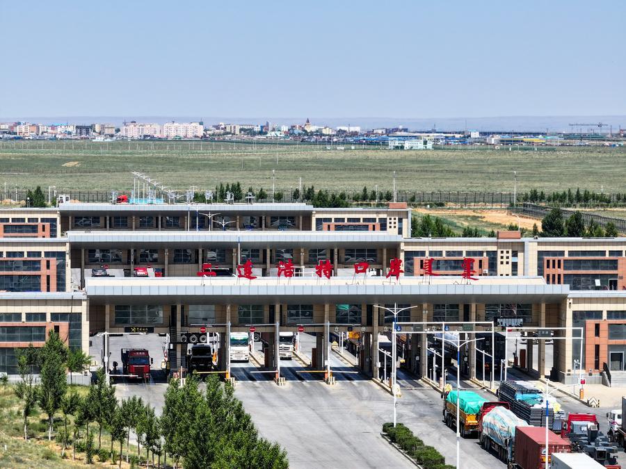 "Почта Китая" запустила между Китаем и Россией специальный сухопутный грузовой маршрут