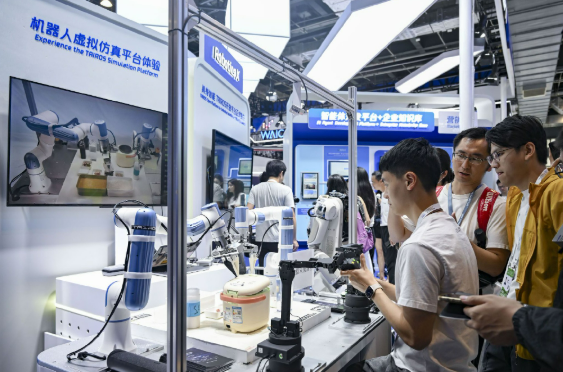 На цифровое потребление в Китае приходится почти половина всех потребительских расходов граждан