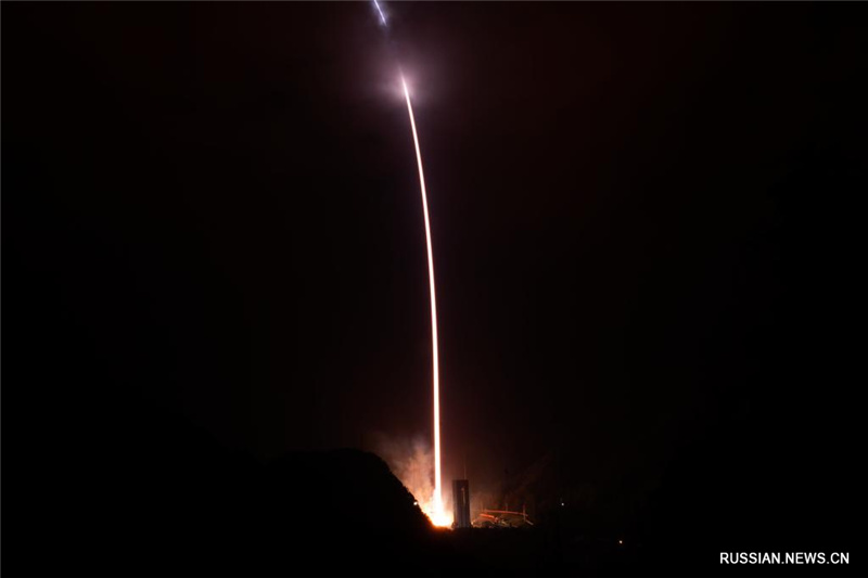 Китай успешно запустил спутник "Фэнъюнь-4 03"