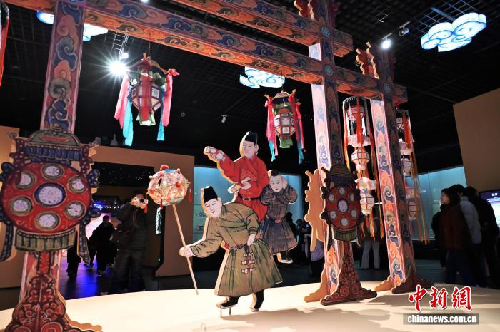 Выставка древних китайских осветительных приборов открылась в провинции Хэбэй