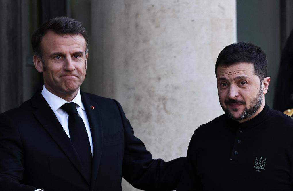 Франция готова направить несколько тысяч солдат в Украину после прекращения огня -- Э. Макрон