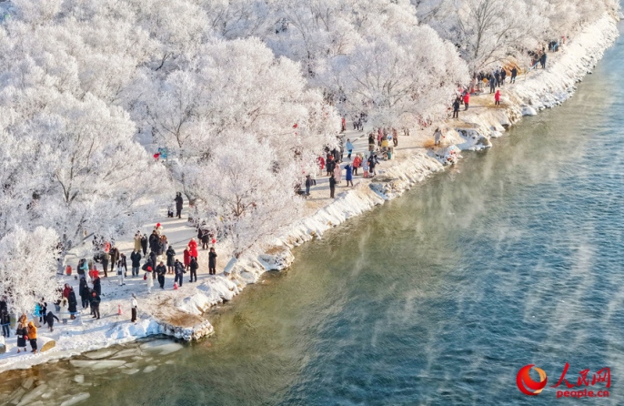 Изморозь украсила китайский город Цзилинь