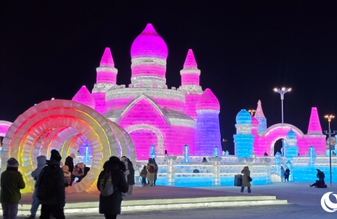 Большой мир льда и снега в Харбине приглашает всех желающих в сказочное путешествие