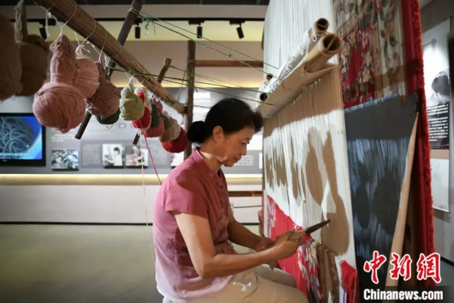 Ковер за 5 секунд: как китайский поселок Цуйхуанкоу завоевал мировой рынок