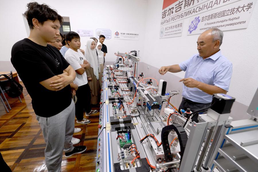 "Мастерская Лу Баня" является действующей площадкой и живым мостом для сотрудничества в сфере образования между Кыргызстаном и Китаем -- проректор КГТУ