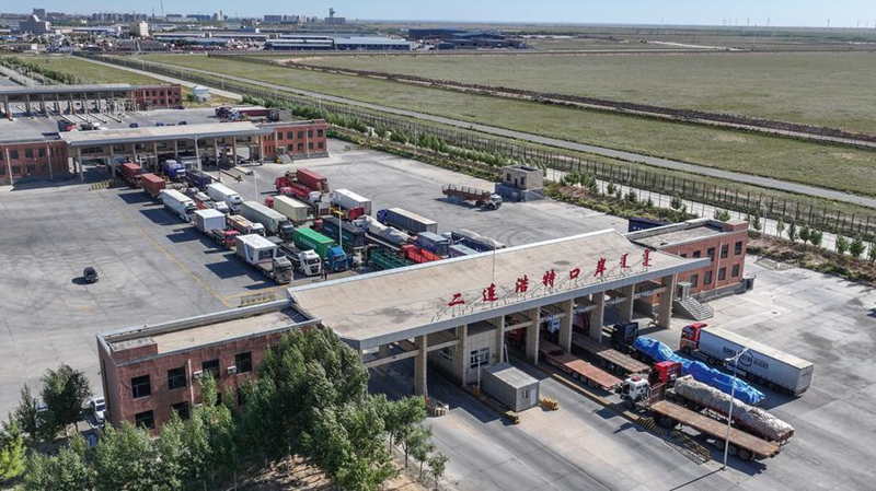 Началась тестовая эксплуатация специального сухопутного грузового маршрута между китайским городом Эрэн-Хото и Беларусью