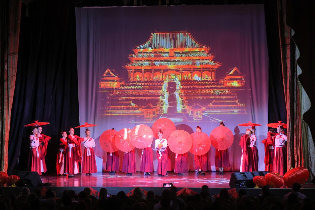 В Санкт-Петербурге прошел 10-й школьный фестиваль в честь Китайского Нового года