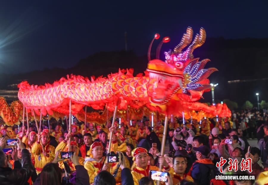 В Китае отмечали Праздник фонарей