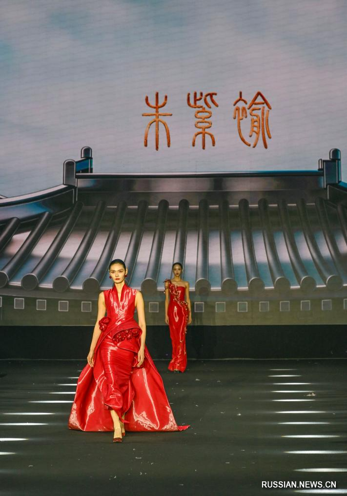 В Пекине открылась Неделя моды сезона осень-зима 2026