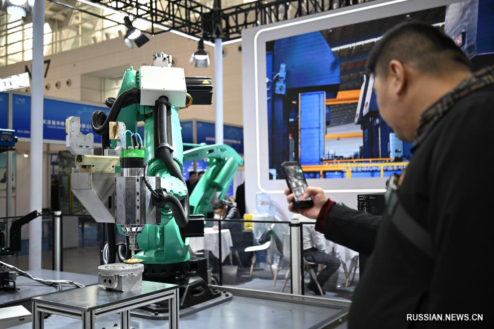 В китайском городе Тяньцзинь открылась 22-я Китайская международная выставка промышленного оборудования