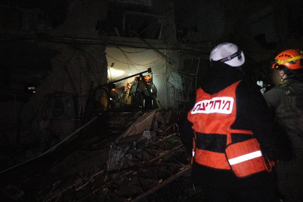 Иран наносит ответные удары по израильскому ядерному объекту