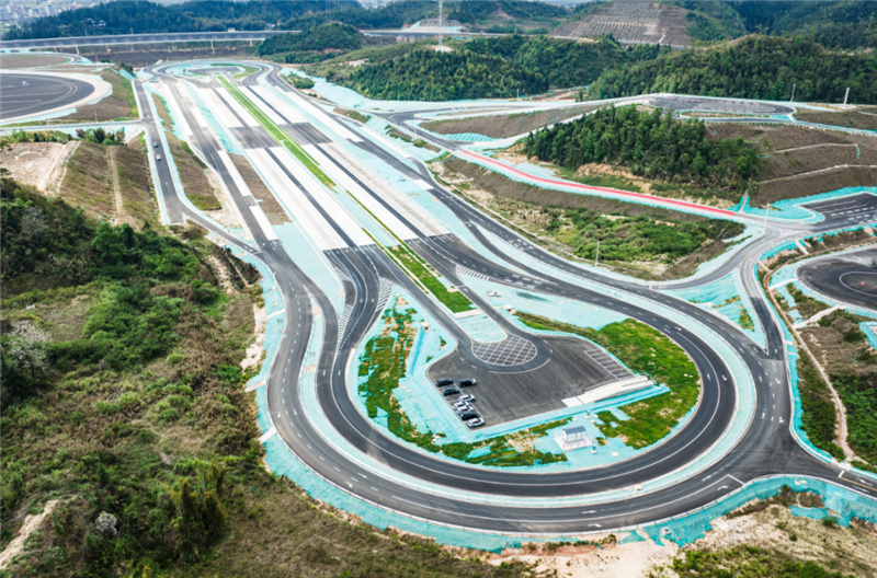 В Китае запущен первый и крупнейший в стране центр испытаний наземного и воздушного транспорта