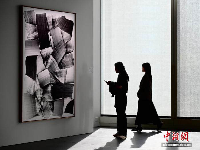 В преддверии торгов «Кристис» в Сянгане представлены работы Моне, Ван Гога и Пикассо