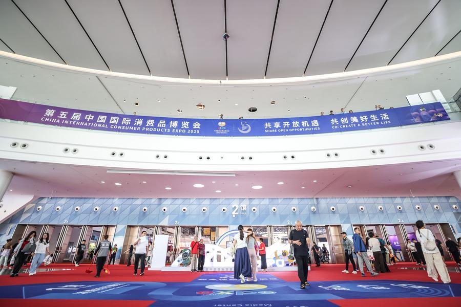 6-е Китайское международное ЭКСПО потребительских товаров привлекает большое количество экспонентов со всего мира