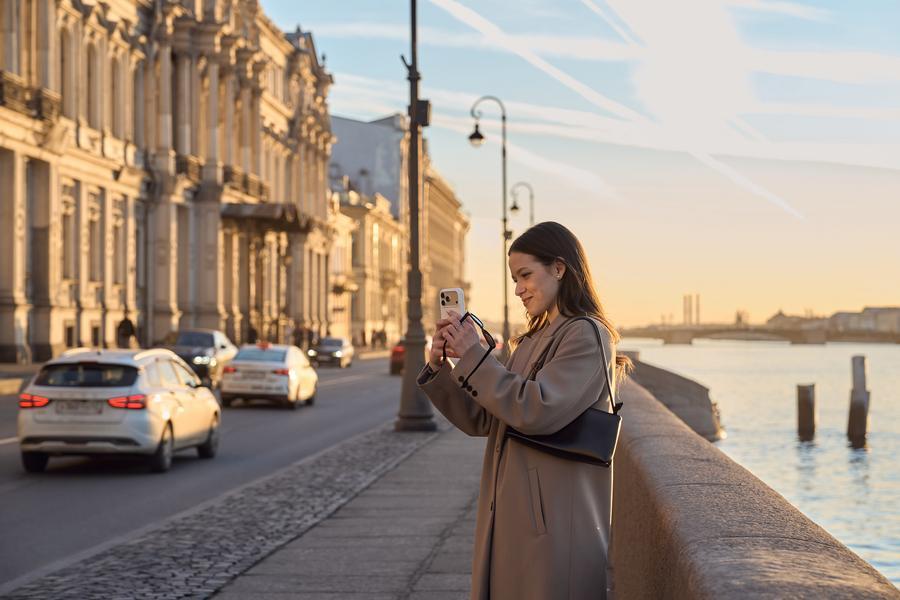 Москва и Санкт-Петербург входят в список самых популярных направлений летнего туризма в России в текущем году -- Минтранс России