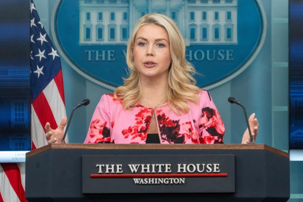 Д. Трамп "весьма заинтересован" в том, чтобы попросить арабские страны помочь с финансированием войны с Ираном -- Белый дом