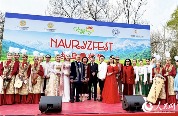 В Пекине жители Китая и Казахстана вместе отметили праздник Наурыз