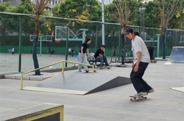 Китайский университет закрывает учебные корпуса, чтобы побудить студентов укреплять здоровье