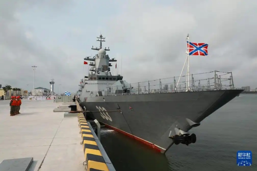Отряд кораблей ВМФ России прибыл в южно-китайский порт Чжаньцзян