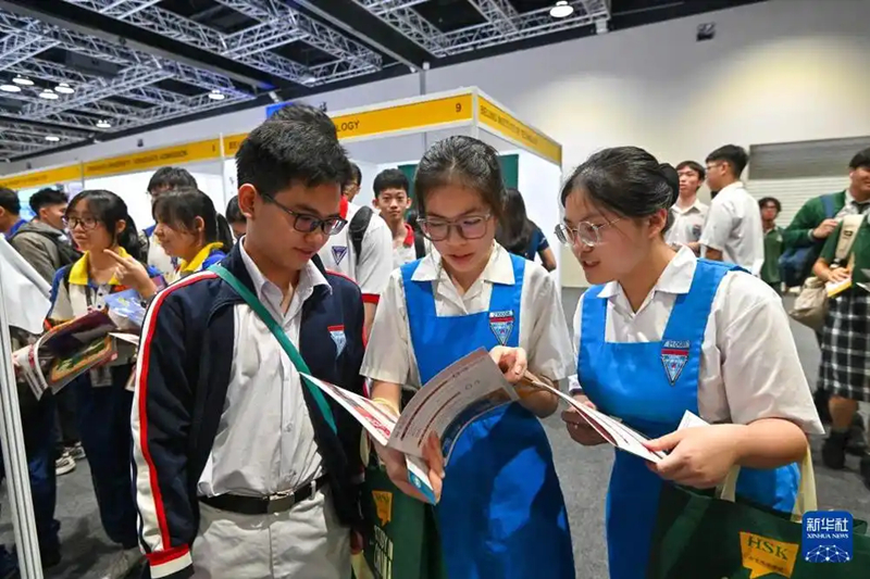 Китай стал одним из ведущих направлений для обучения среди иностранных студентов