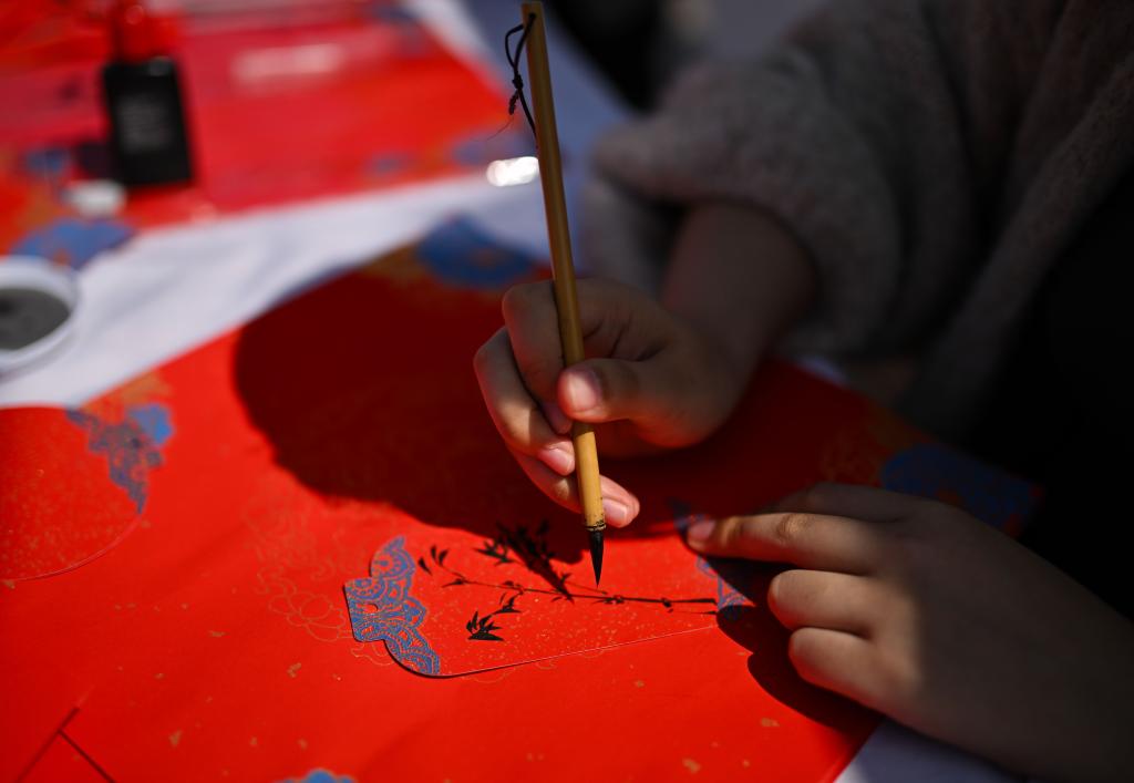 Школьники Алматы отметили День китайского языка ООН