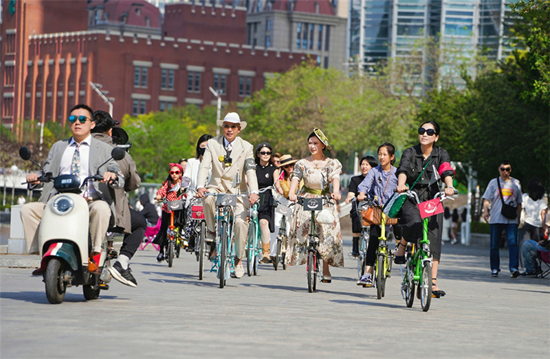 В Тяньцзине стартовал ретро-велопробег 2026 года