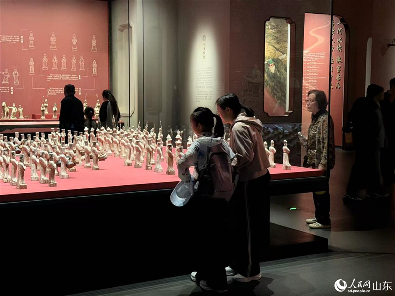 В музее провинции Шаньдун представлена выставка о культуре эпохи ранней Мин