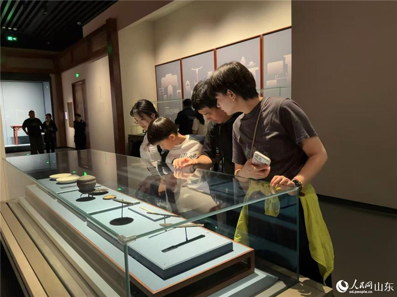 В музее провинции Шаньдун представлена выставка о культуре эпохи ранней Мин