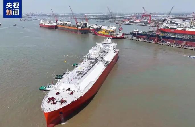 Китай поставил крупнейшее судно для перевозки СПГ собственной разработки